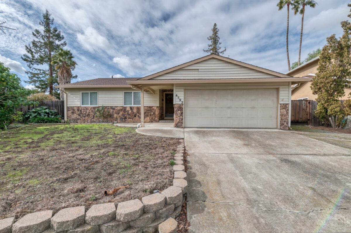 Tyler Moxley listing agent large homes