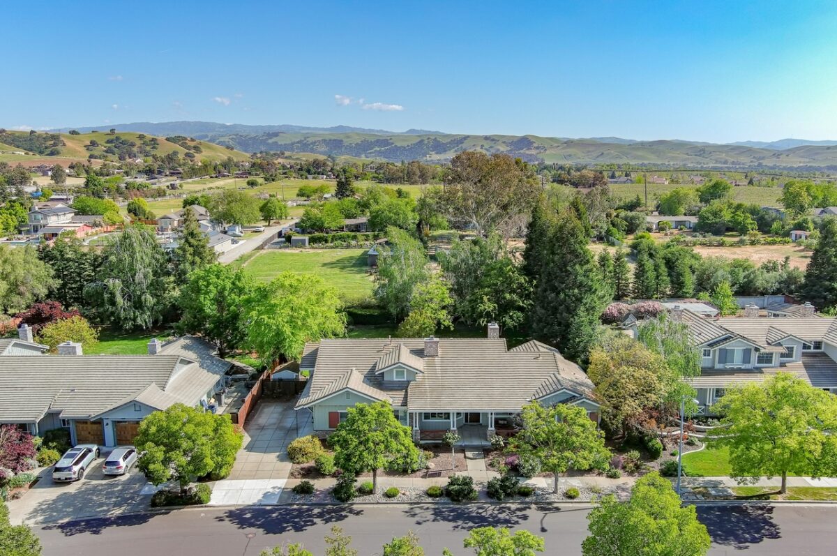 2328 Normandy Circle Livermore 1 of 46 1745948441 1280x850